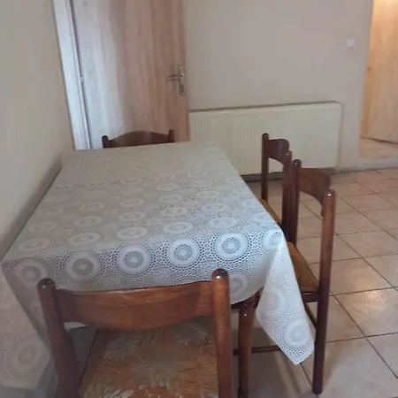 μονοκατοικια 3 δωματιων * Kateríni