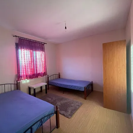 μονοκατοικια 3 δωματιων * Kateríni