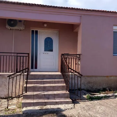 Holiday home μονοκατοικια 3 δωματιων Katerini