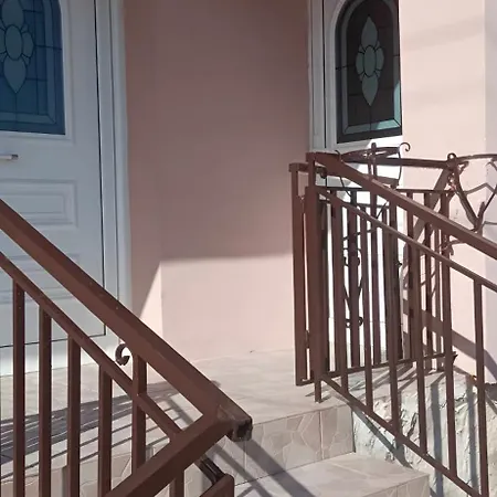 Holiday home μονοκατοικια 3 δωματιων *